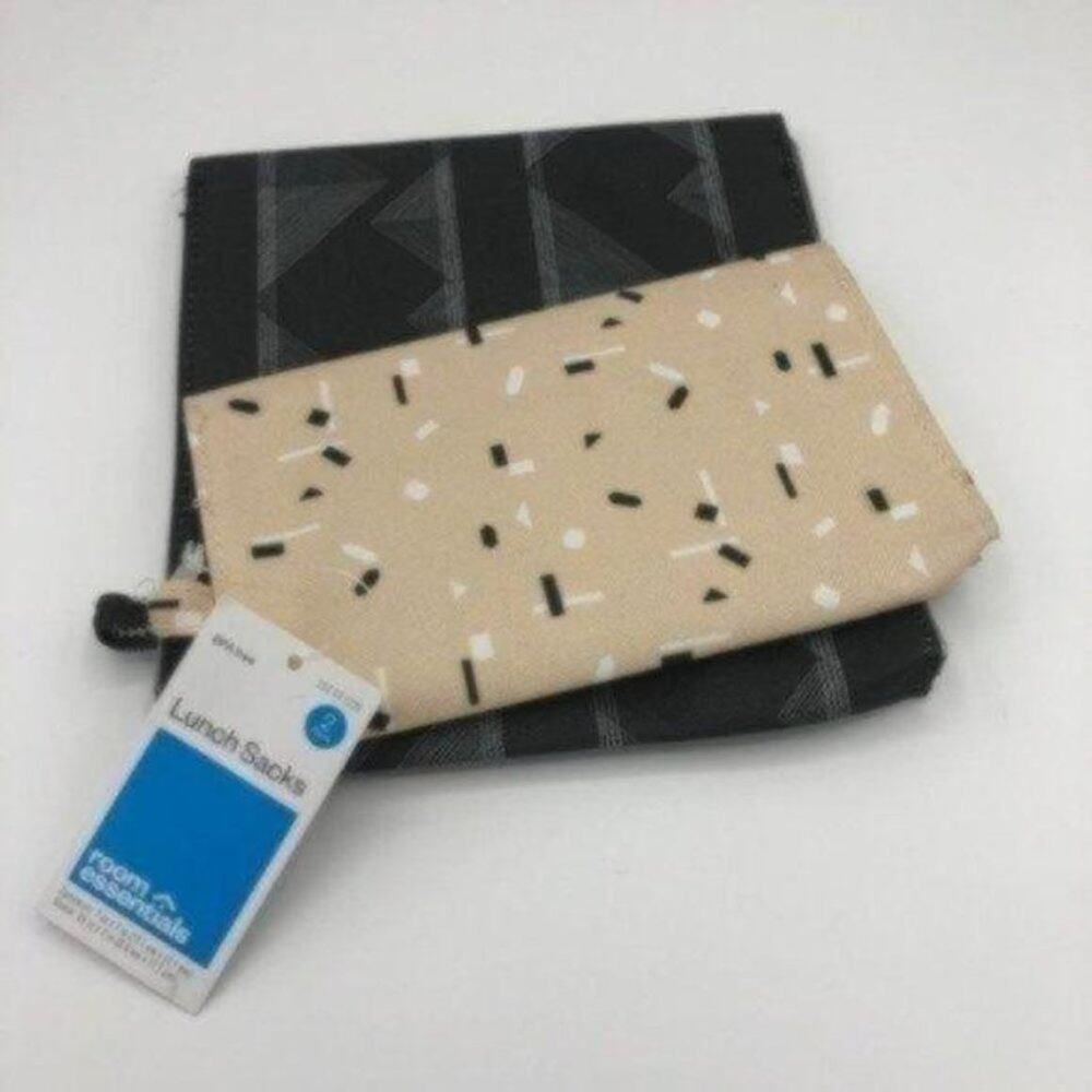 Room Essentials Lunch Sacks Set